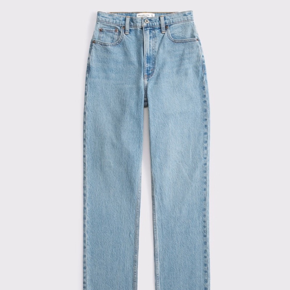 Abercrombie The 90s Straight Ultra High Rise in Medium
